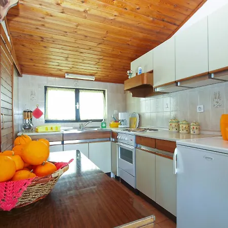 Marija 2003 Apartman *