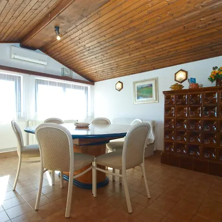 Marija 2003 بريمونتيرا