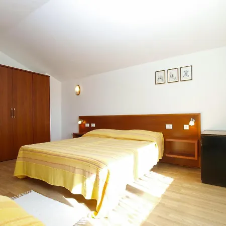 Apartmán Marija 2003